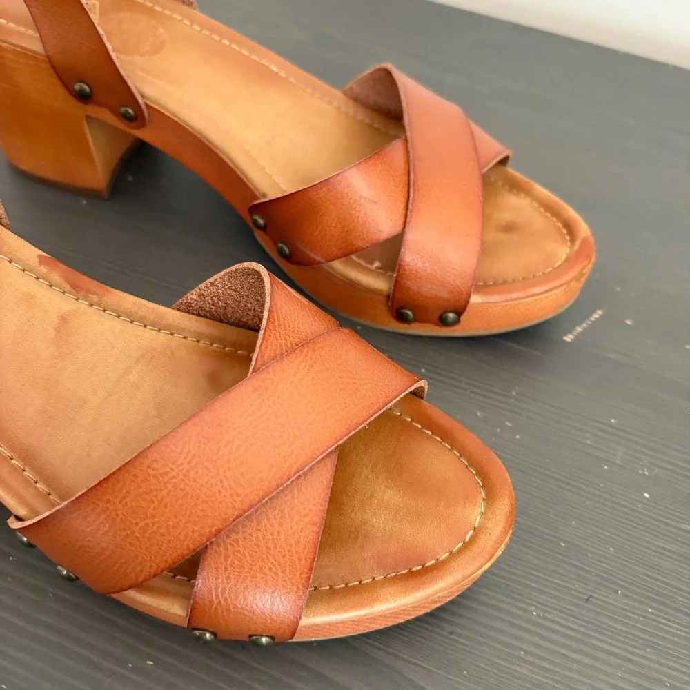 MIA Sandals Jullia Size 10 Cognac Brown Clog Style Studded Platform Block Heel
